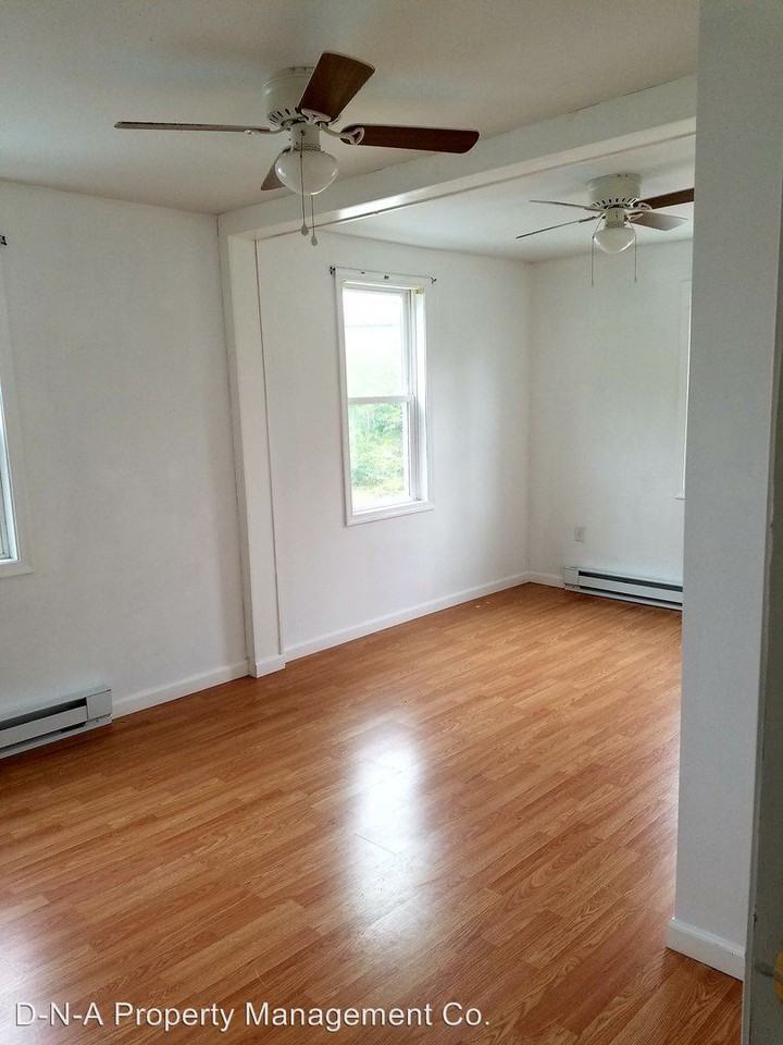 13-15 E Cranberry Ave - Photo 3 of 8