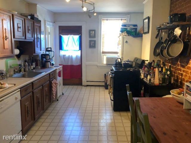 4 Mead St - Photo 3 of 11