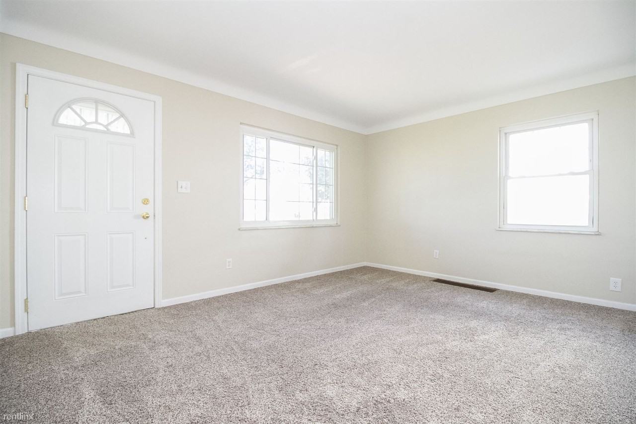 4645 Stengel Ave - Photo 2 of 10