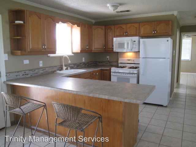 1264 Harmony Cir - Photo 3 of 12