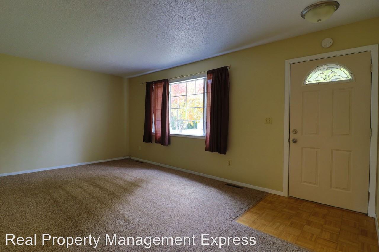 920 Nicholas Ave - Photo 3 of 26