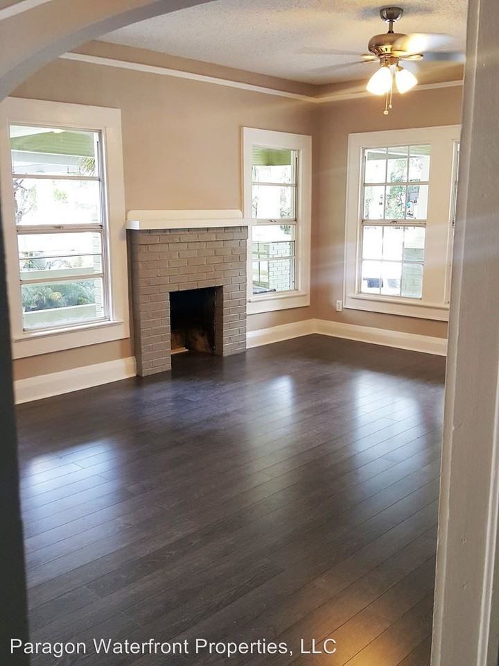 103 W North Bay St - Photo 2 of 13