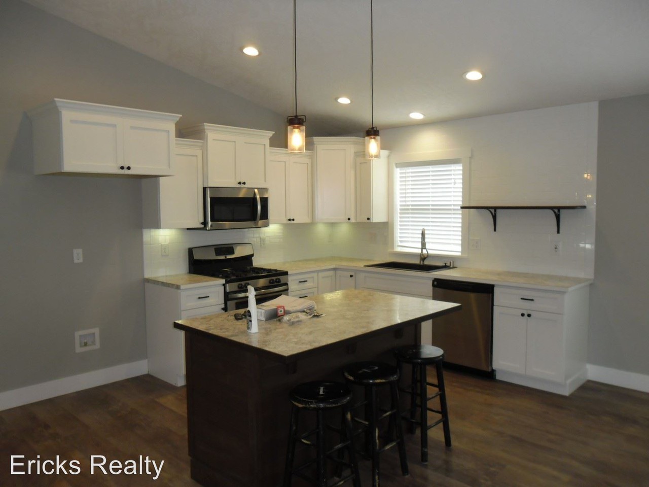 1512 East First Court - Photo 2 of 17