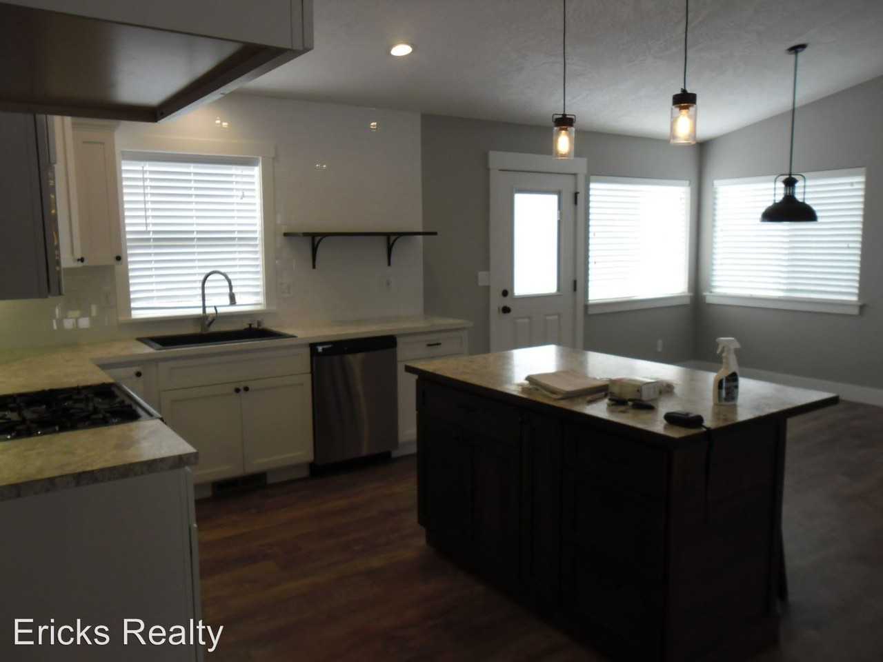 1512 East First Court - Photo 3 of 17