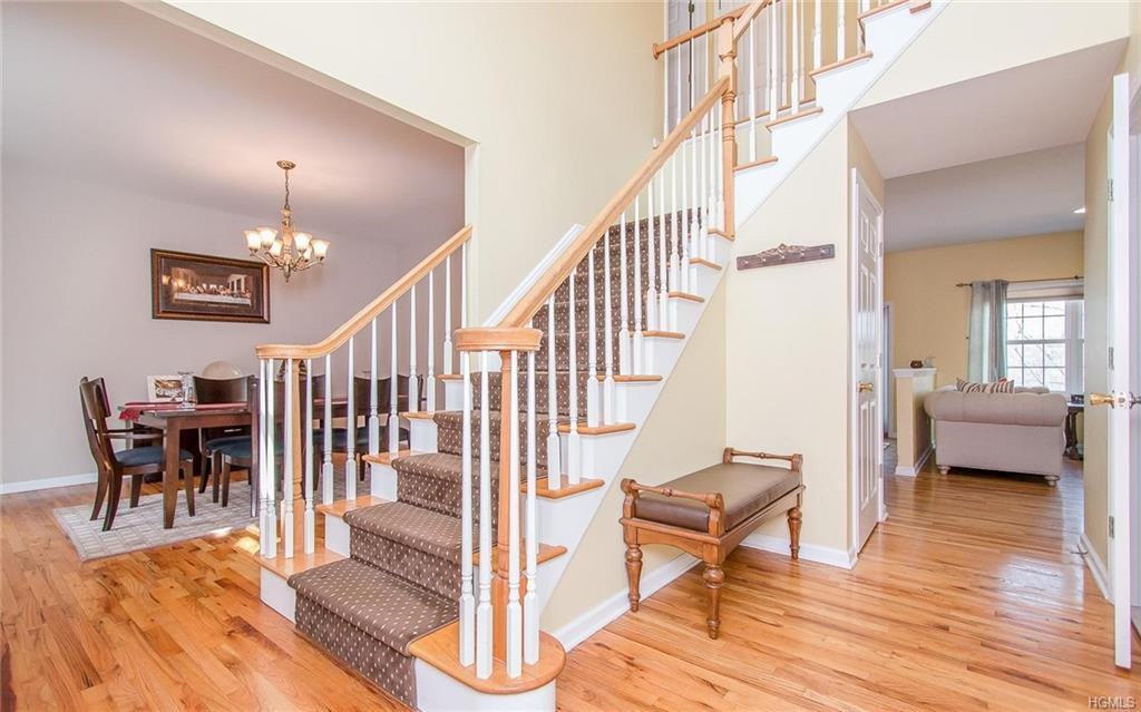 10 Trudy Dr - Photo 2 of 36