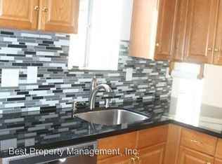 5706 Poplar Common - Photo 3 of 11