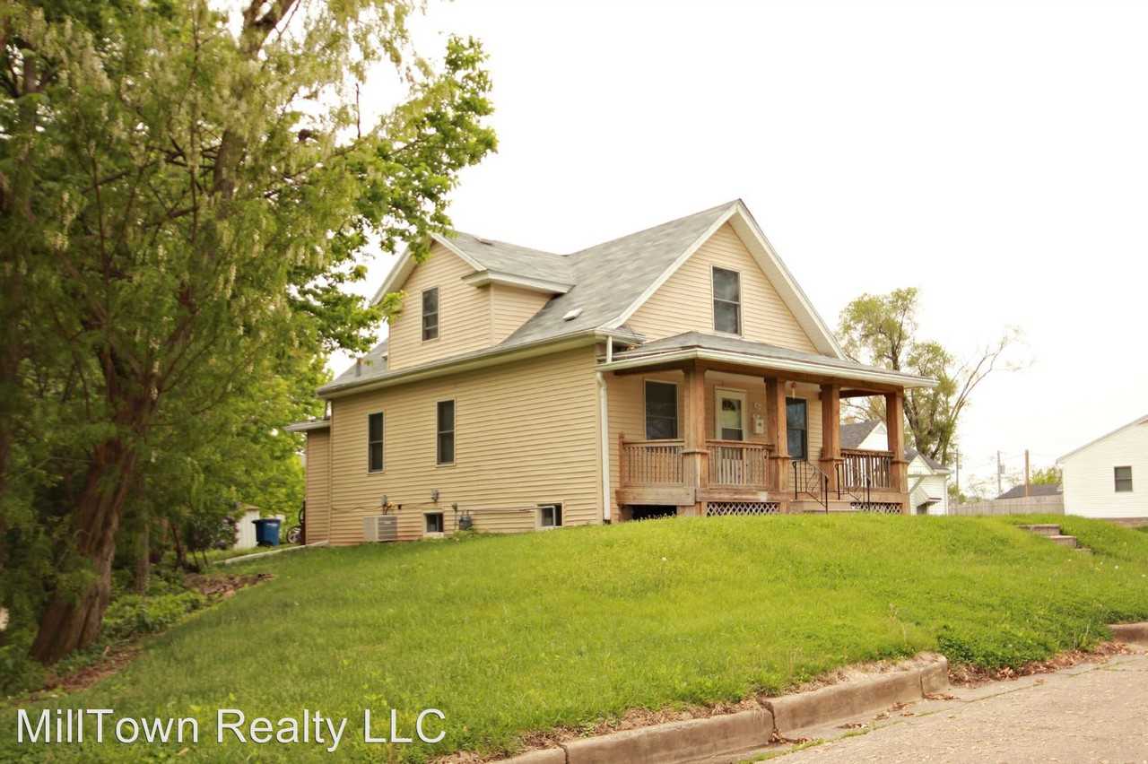 2346 33rd St - Photo 2 of 24