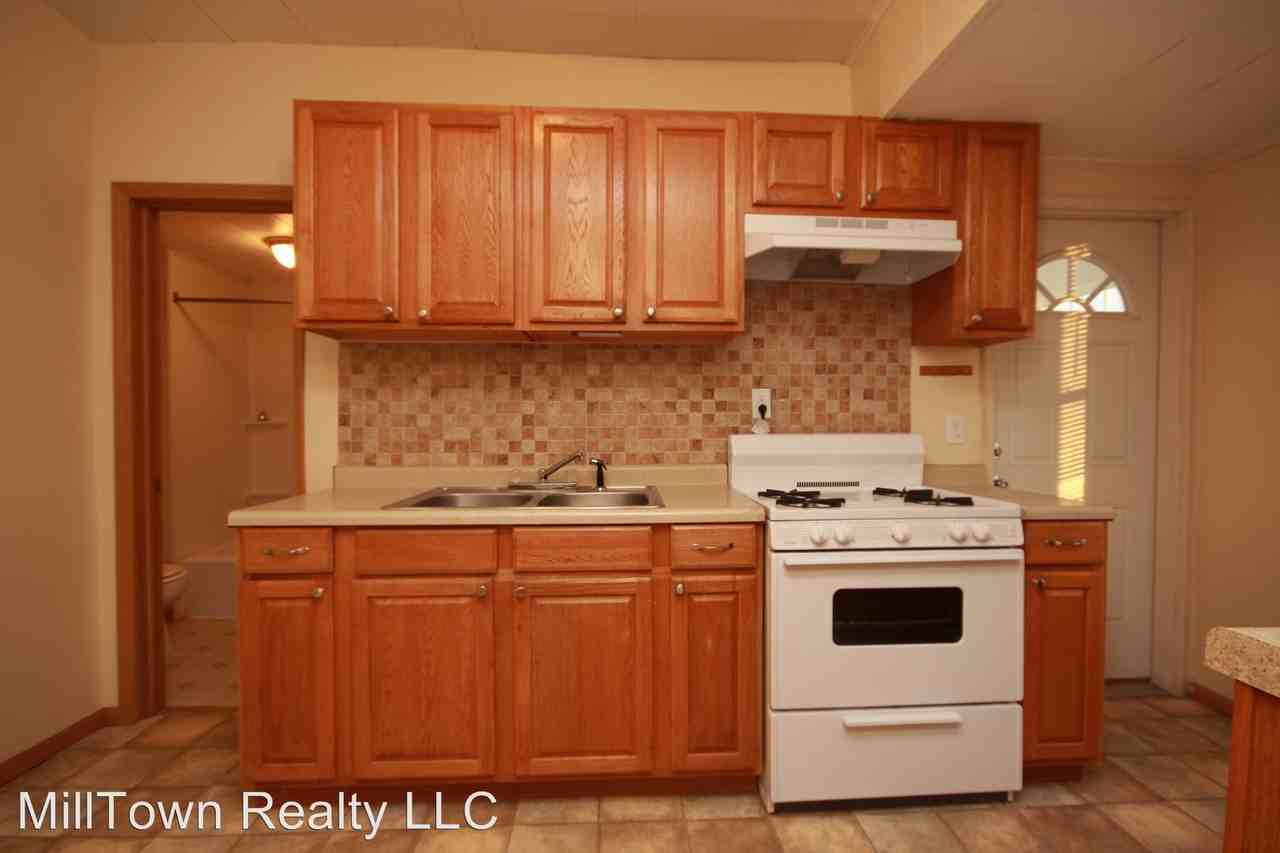 2346 33rd St - Photo 3 of 24