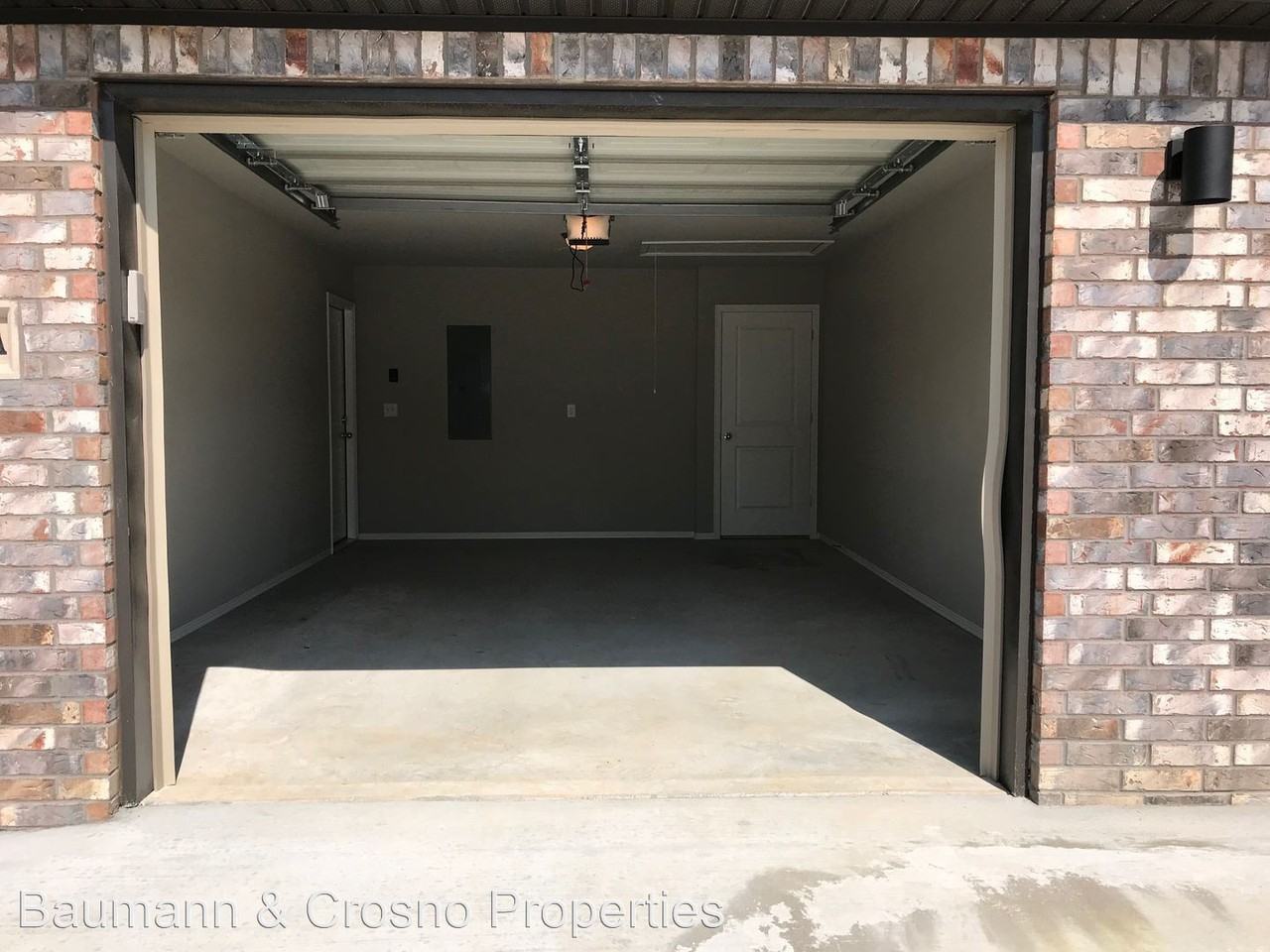 100 Broadhurst Cir - Photo 3 of 22