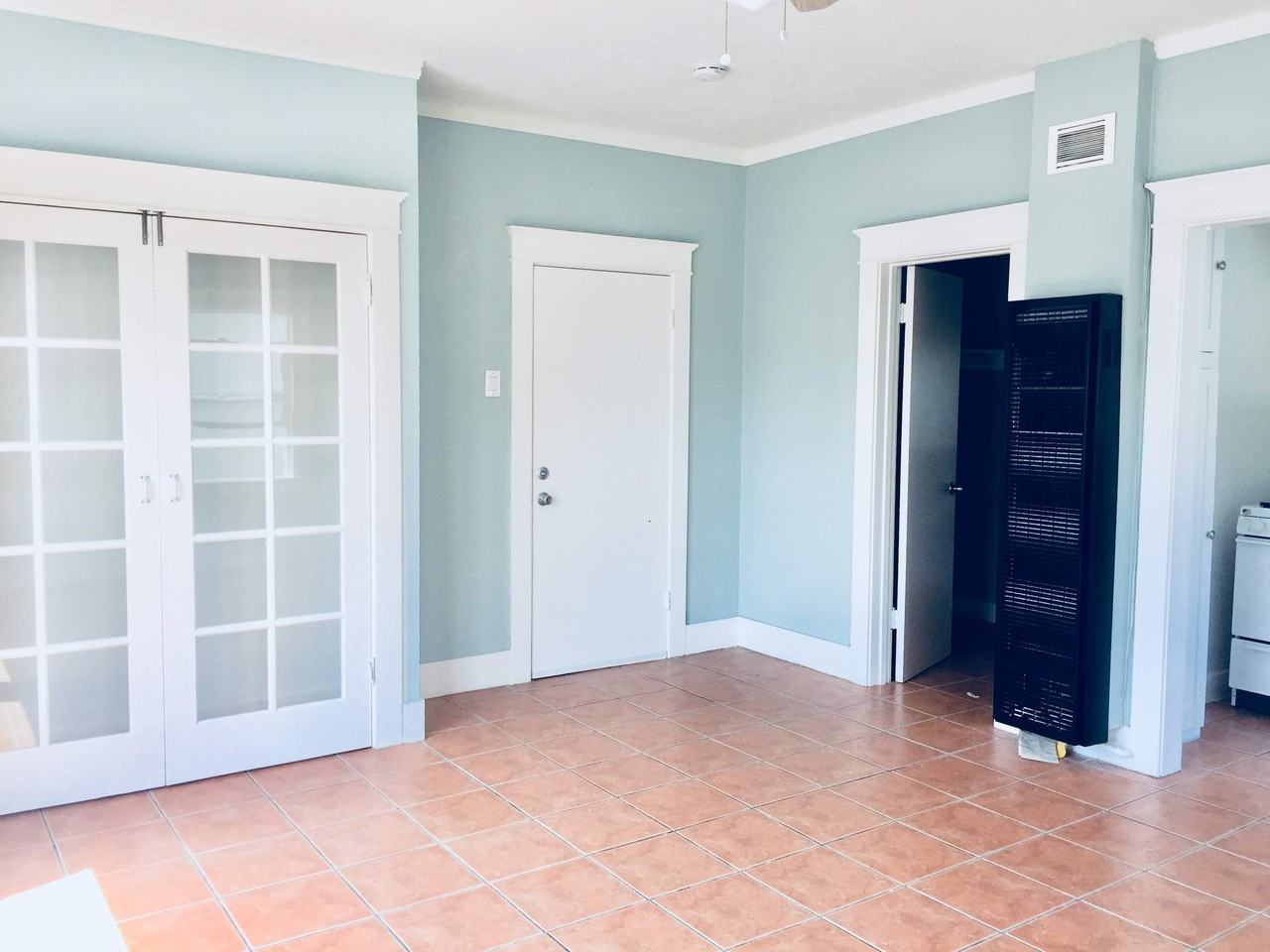 1010 E. 2nd Street - Photo 2 of 14