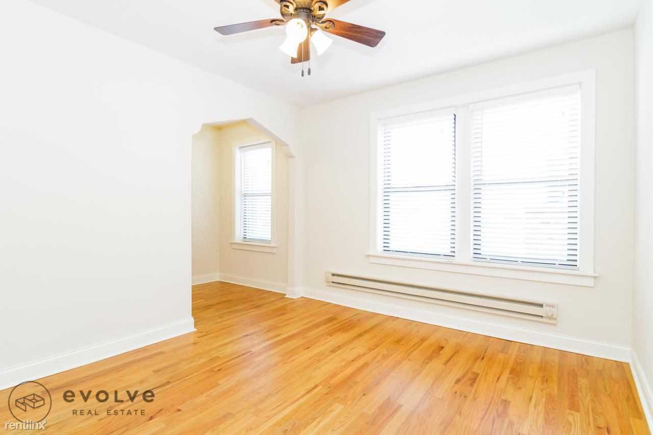 Apartments at 612 Patterson - Photo 2 of 12