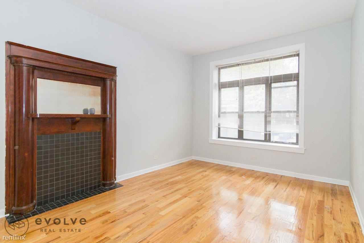 Apartments at 639 Oakdale - Photo 3 of 4