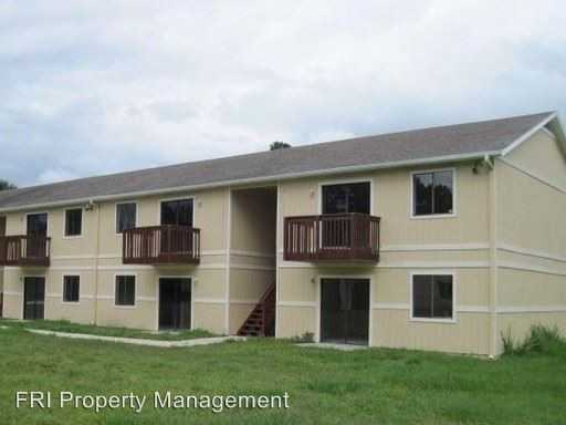 1884 Agora Cir SE #202