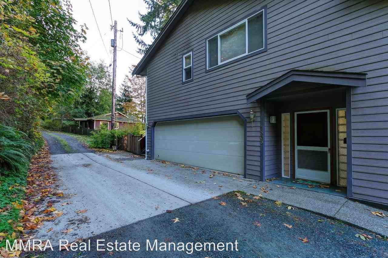 1803 Sleepy Hollow Ln - Photo 3 of 27