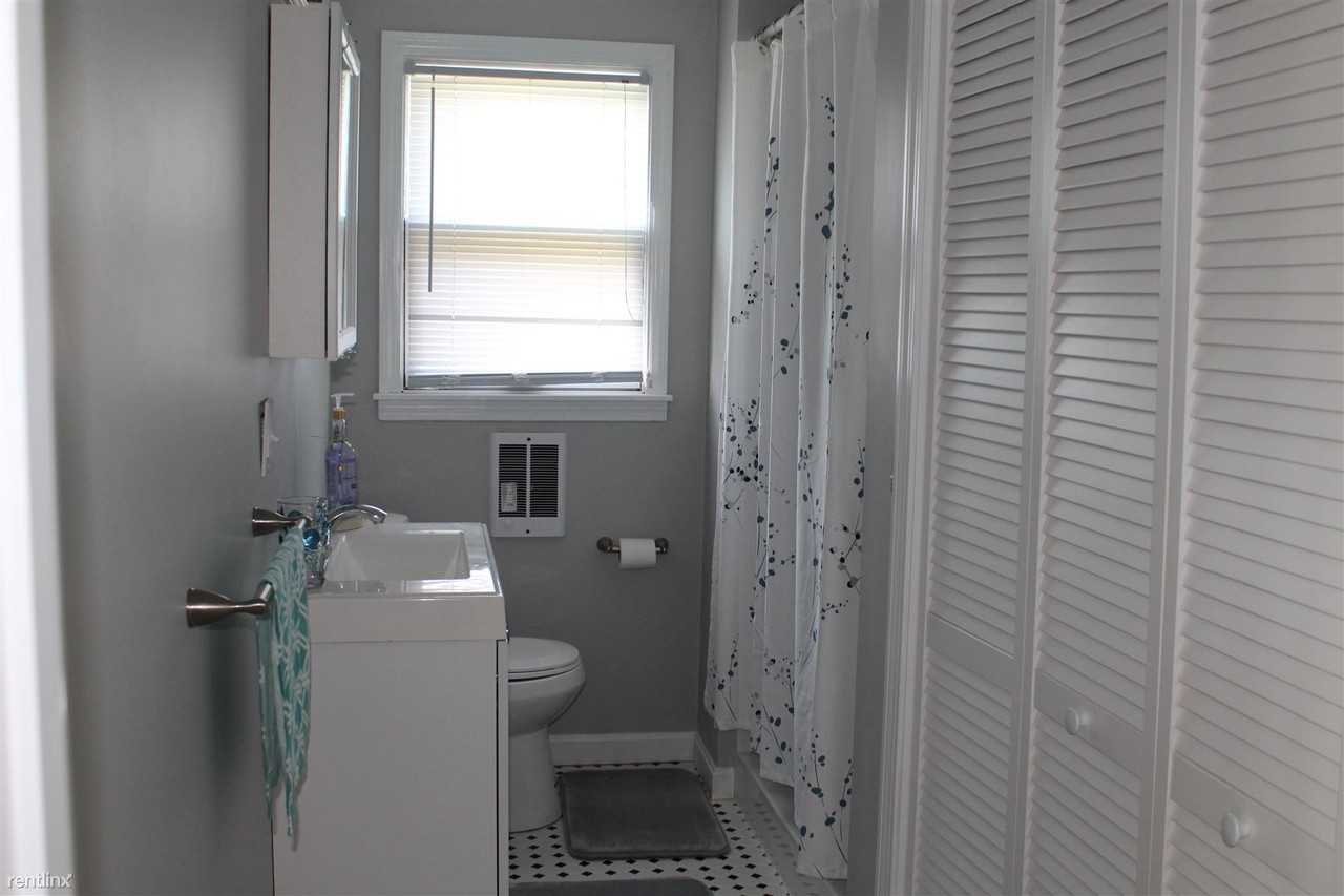 38 S Weeden Rd - Photo 2 of 9