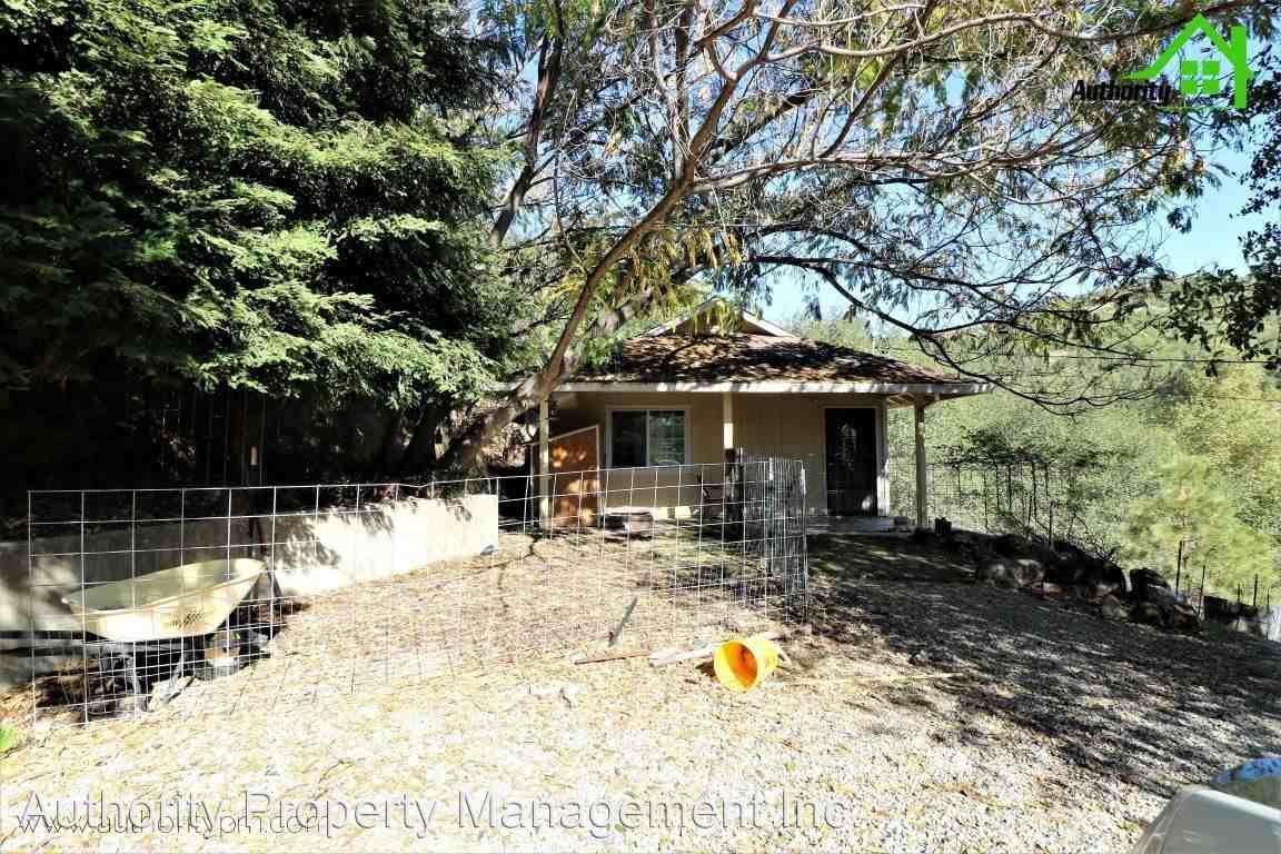 14722 Ravine Rd - Photo 2 of 16