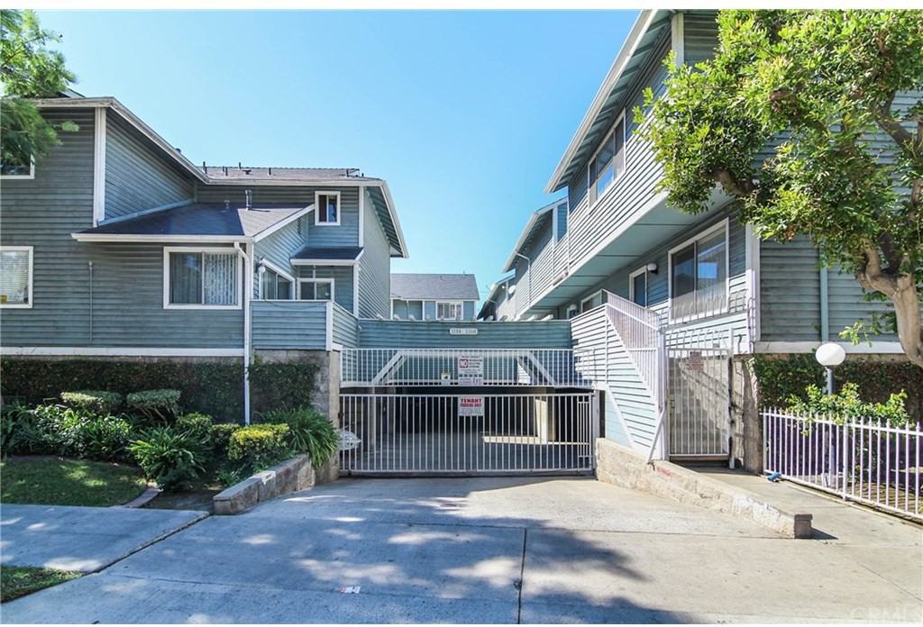 1356 N Spurgeon St - Photo 2 of 27