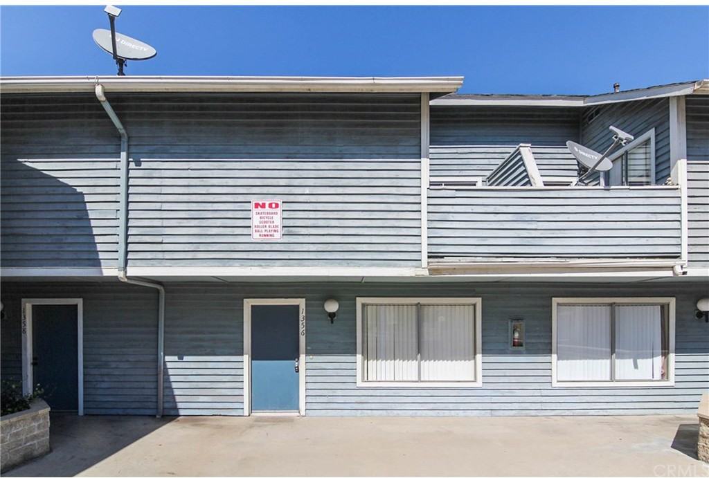 1356 N Spurgeon St - Photo 3 of 27