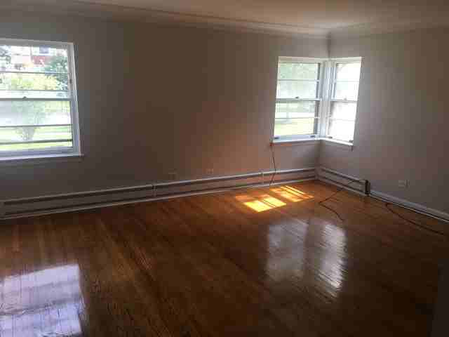 1534 Clinton Pl #1 - Photo 3 of 12