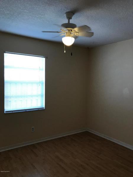 536 Walnut Dr - Photo 2 of 20