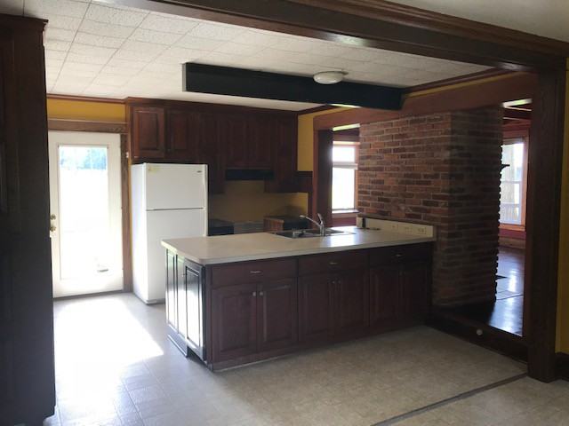 36 S Belmont Rd - Photo 3 of 23