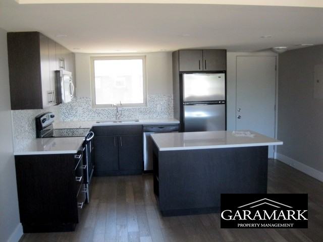 Chamberlain, 1240-6 - Photo 3 of 7