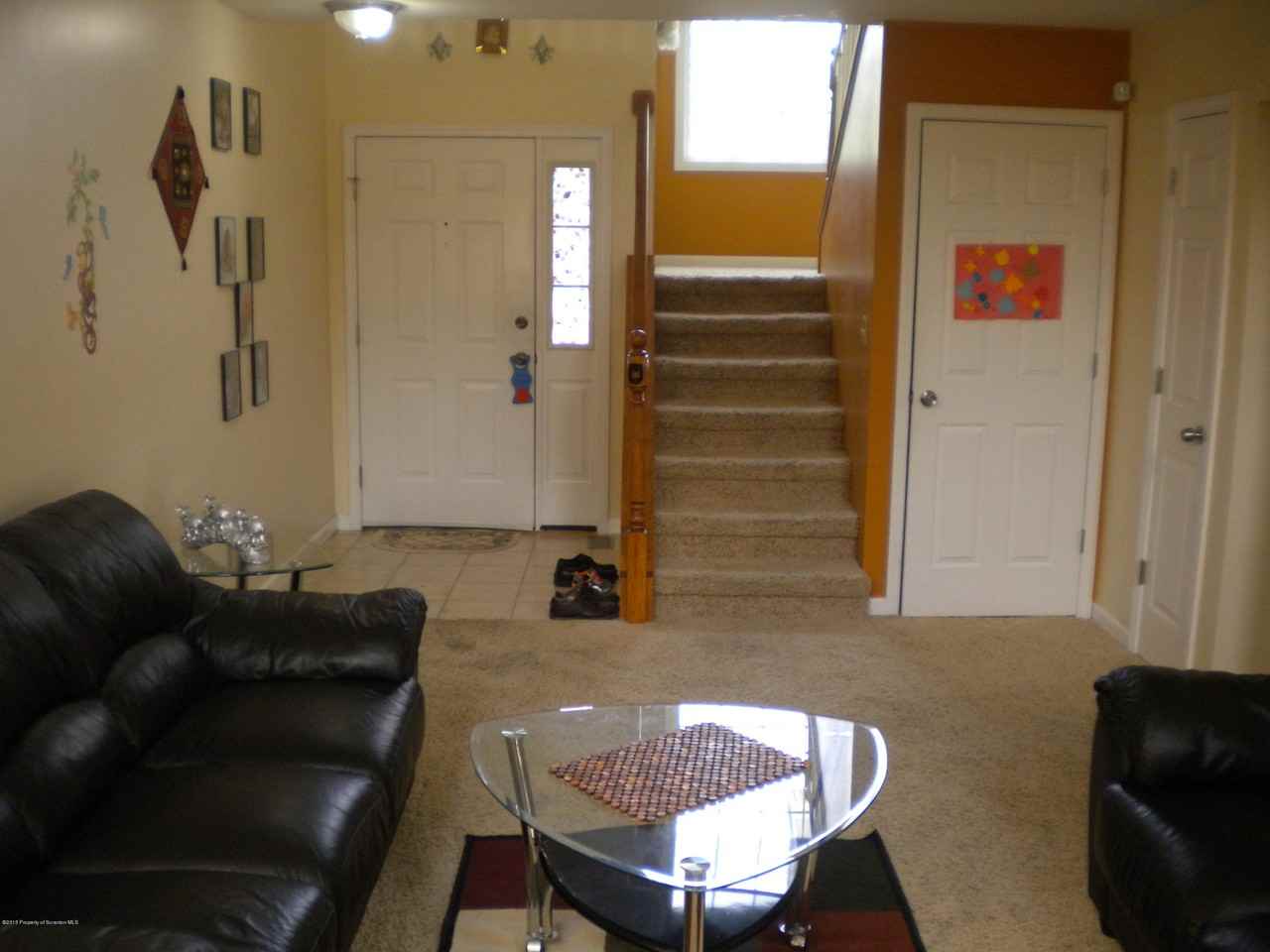 552 S Keyser Ave - Photo 2 of 36