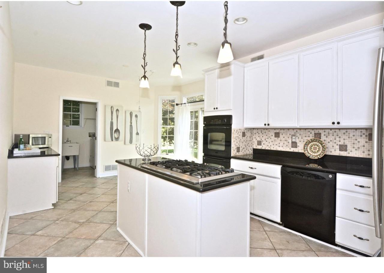 4 Sunset Ct - Photo 2 of 25