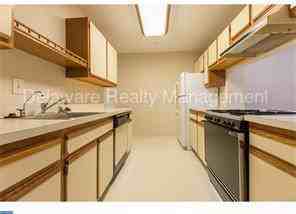 1508 Waters Edge Dr - Photo 2 of 15