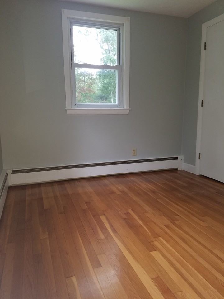 32 Pine Street - Photo 3 of 15