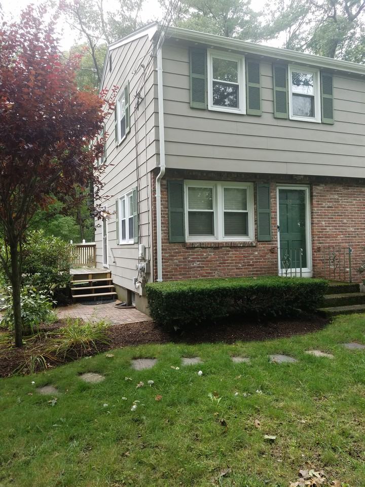 32 Pine Street - Photo 2 of 15