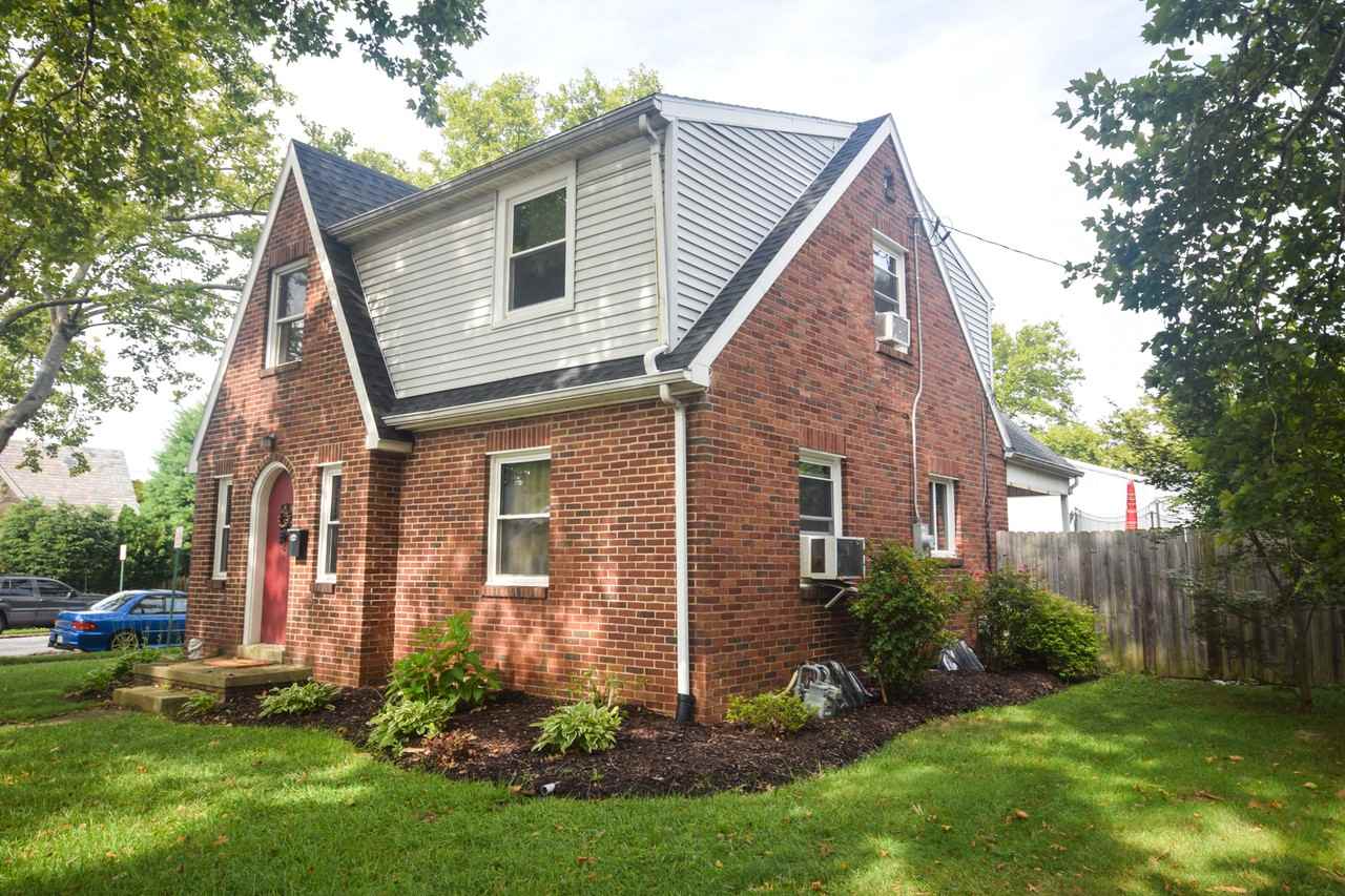 901 Hill St - Photo 2 of 28