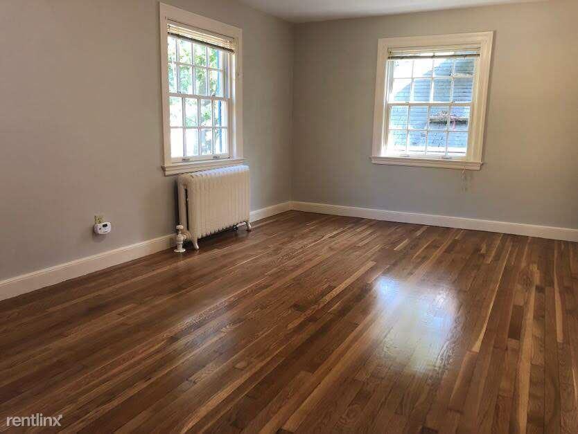 72 Summit Ave - Photo 3 of 21