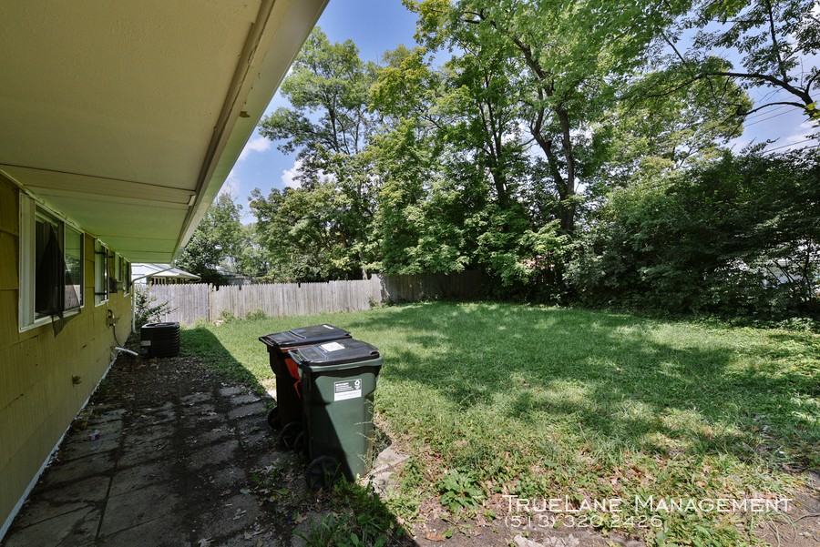 8760 Grenada Dr - Photo 3 of 22