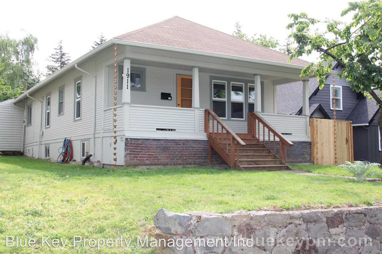 1911 H St - Photo 2 of 20