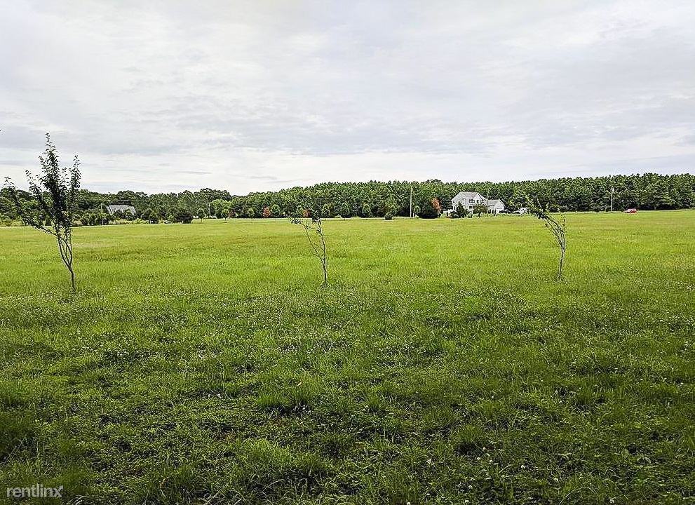 4030 Erin Ct - Photo 3 of 10