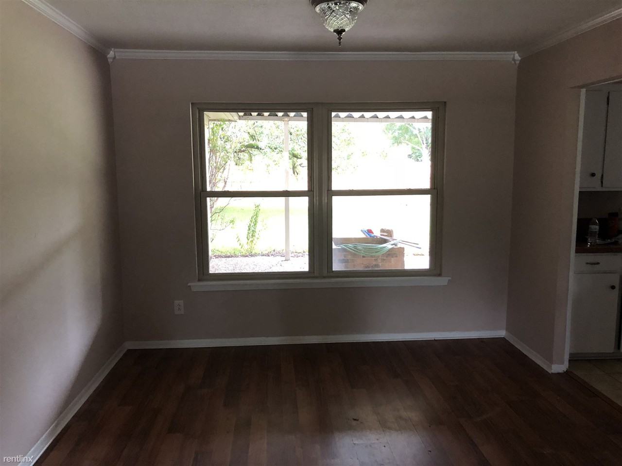 1816 Medina Dr - Photo 3 of 10