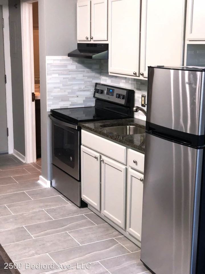 426 2nd Ave SE - Photo 3 of 3