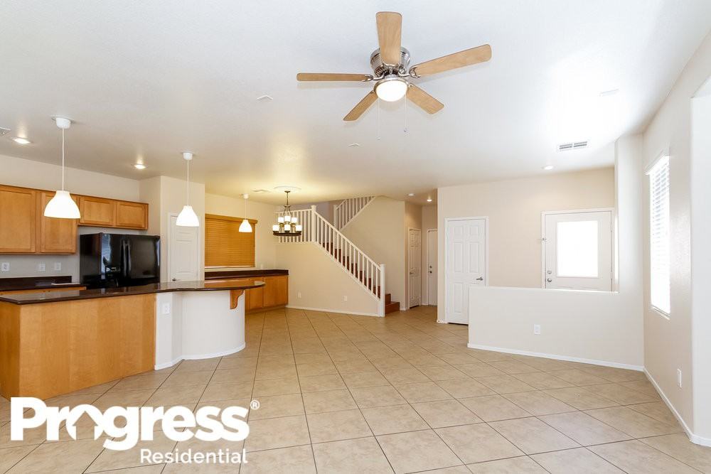 9575 Bachelors Fortune St - Photo 4 of 15