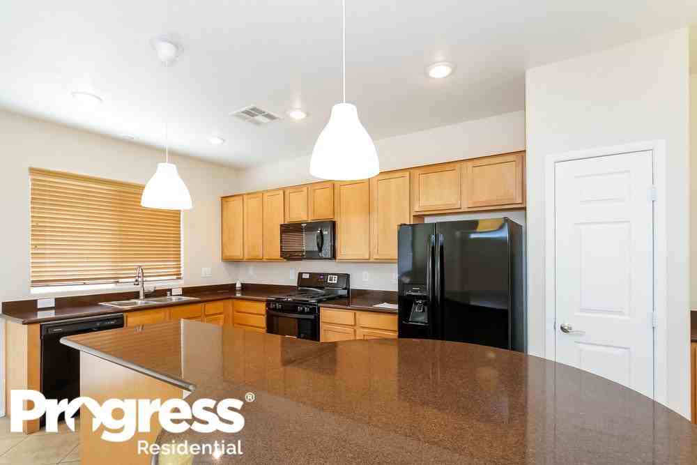 9575 Bachelors Fortune St - Photo 7 of 15