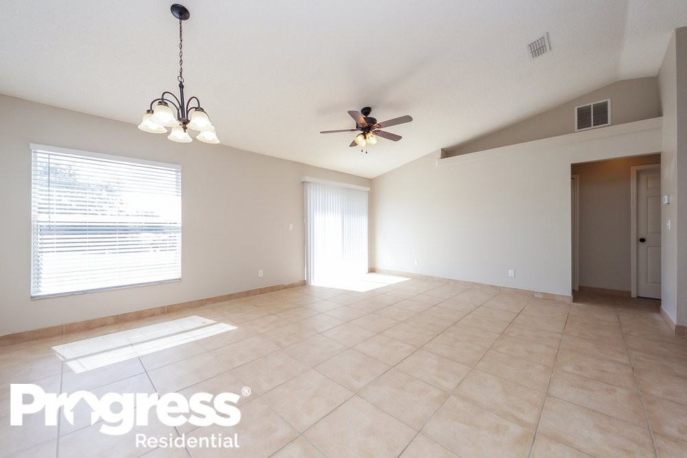 11825 Windflower Ct - Photo 3 of 14