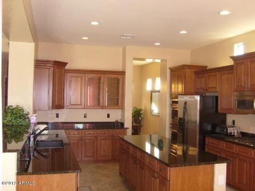 3129 E Ironside Ct - Photo 2 of 10