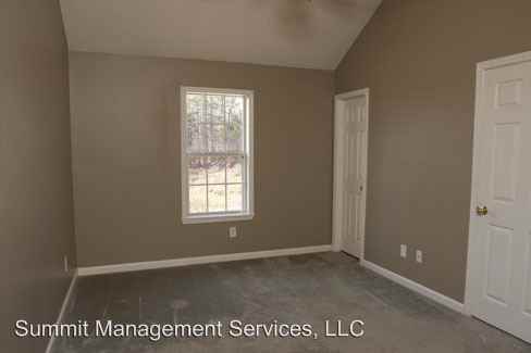119 Creekwood Drive - Photo 2 of 8
