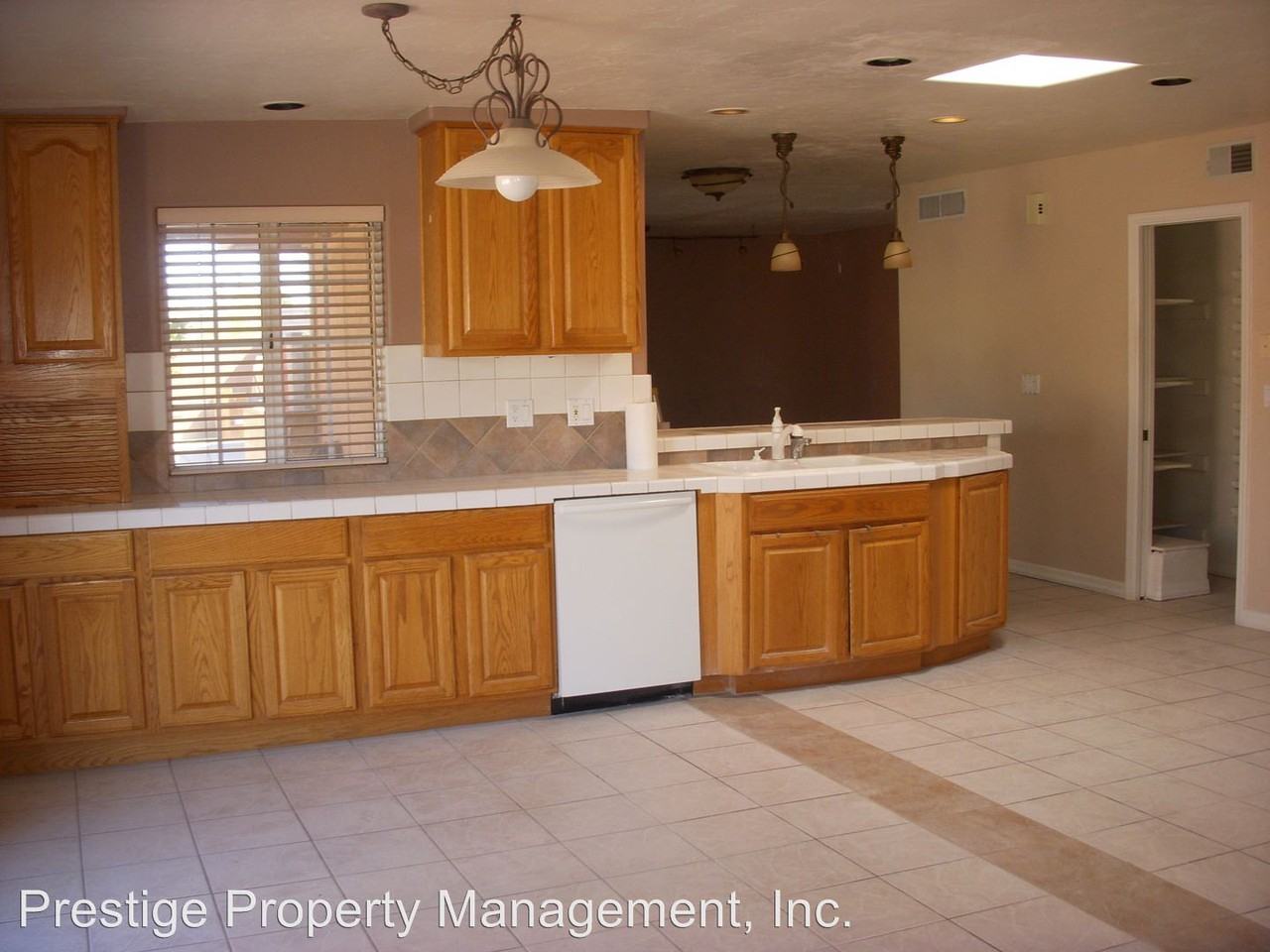 1492 W Montebella Dr - Photo 3 of 19