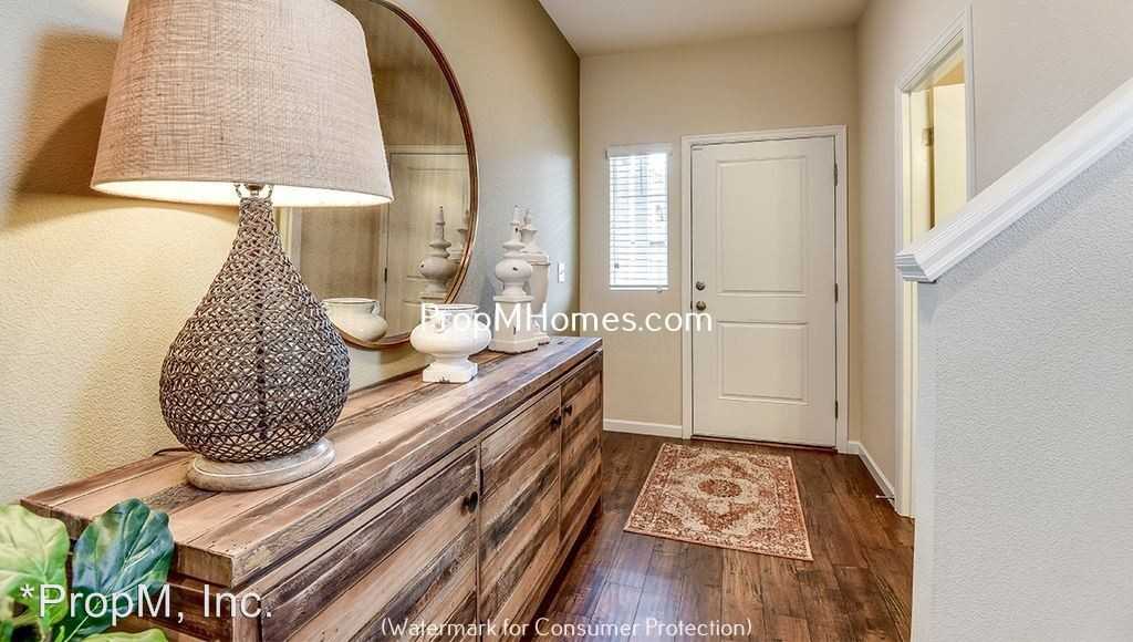 16923 Northwest Anita Street - Photo 2 of 29