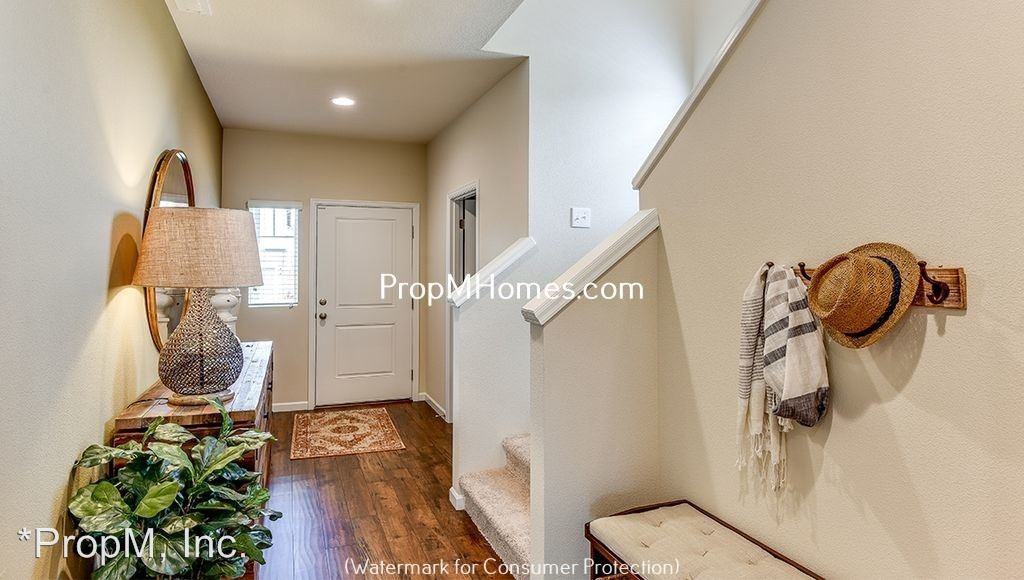 16923 Northwest Anita Street - Photo 3 of 29