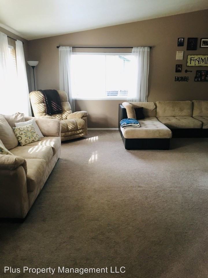 19122 Shoshone Rd - Photo 3 of 25