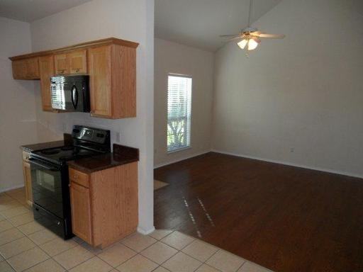 120 Lindas Creek Ln - Photo 2 of 9