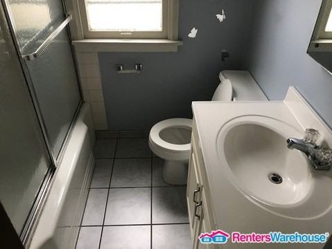 2962 N 61st St - Photo 3 of 7