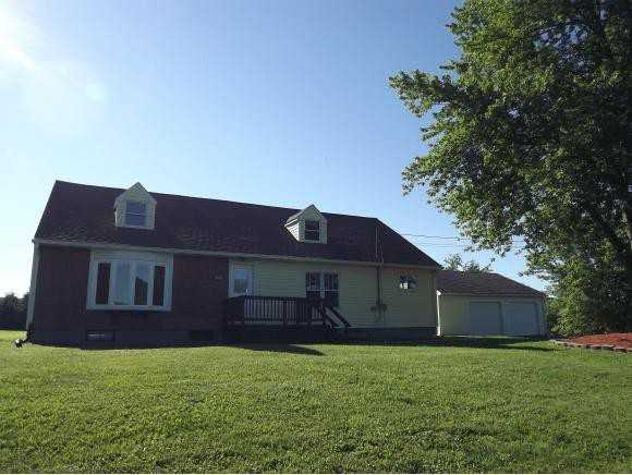 864 Ballyhack Rd - Photo 2 of 16